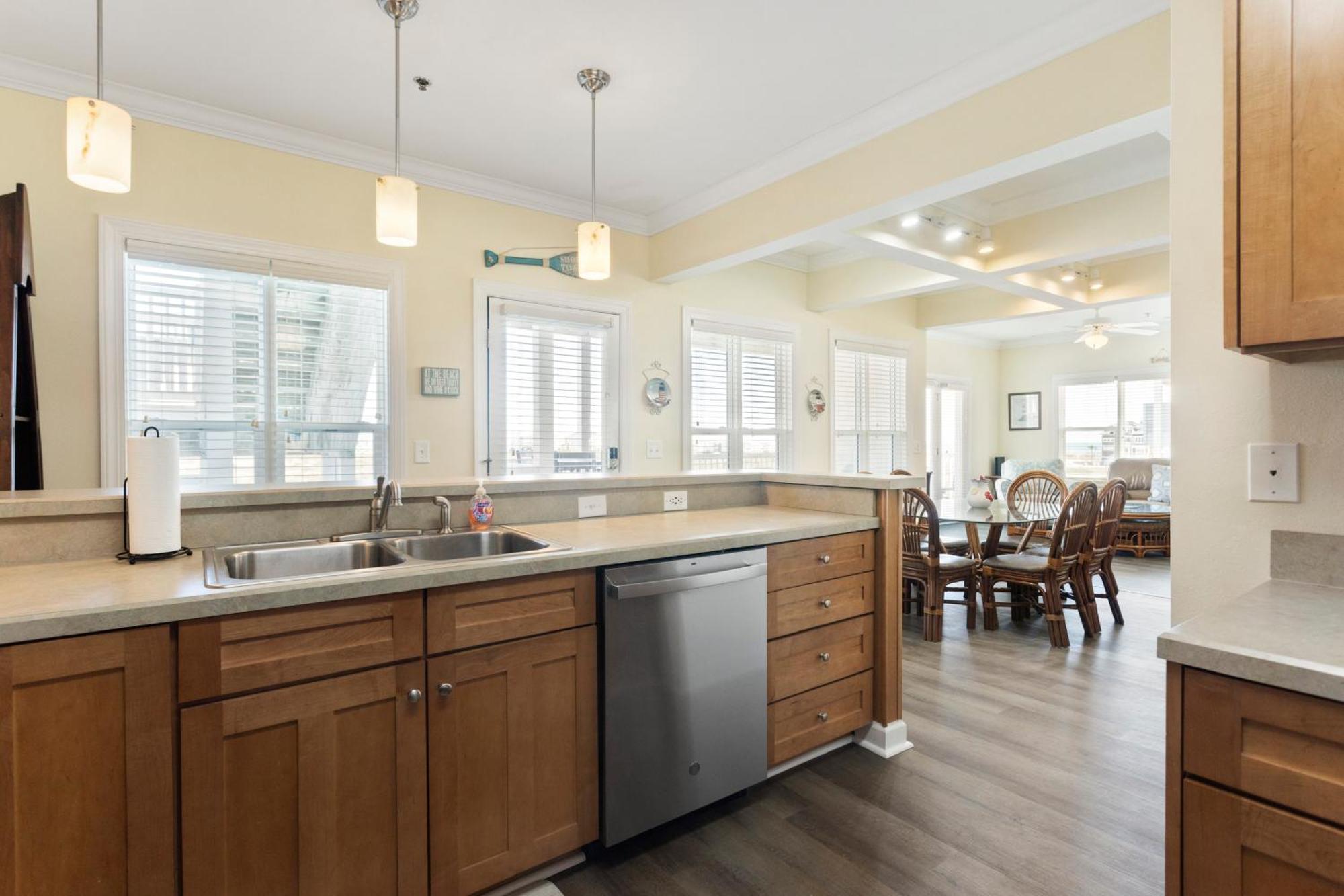 Oceanview 4Br/4Ba Condo, Steps To Beach/Pool 오션아일랜드 비치 외부 사진